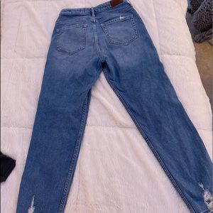 Hollister mom jeans only worn 2-3 times